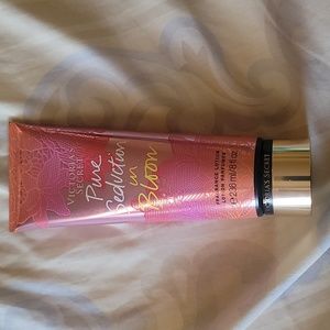 Victoria secret lotion fragrance pure seduction in bloom 236ml